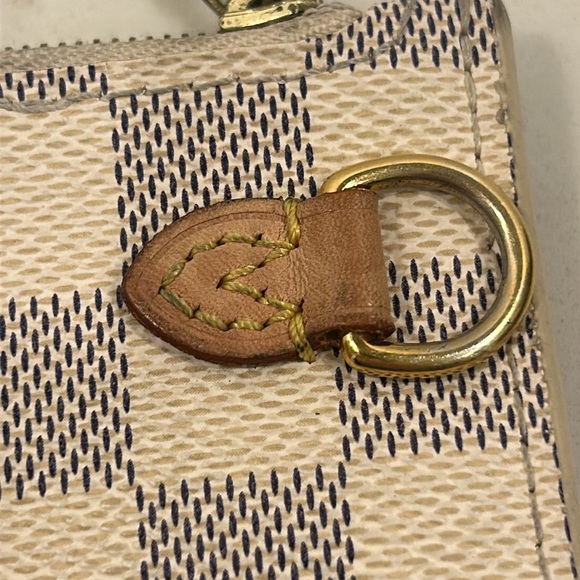 Louis Vuitton Neverfull MM Damier Azur Pouch - Picture 7 of 10